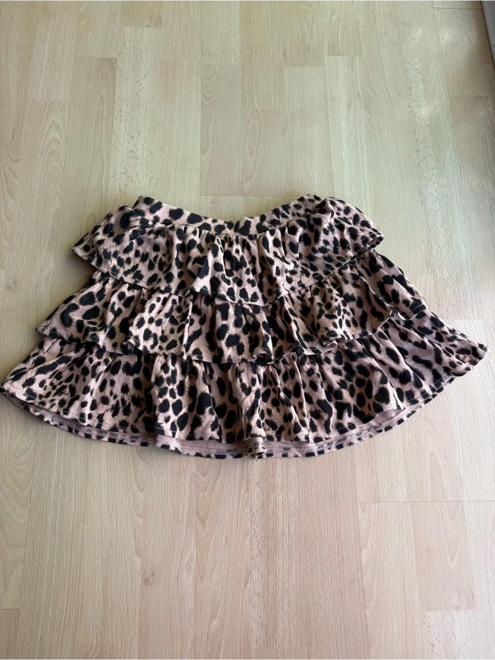 GapKids M girls 8 ruffle skirt elastic waist thick cotton blend tiered leopard